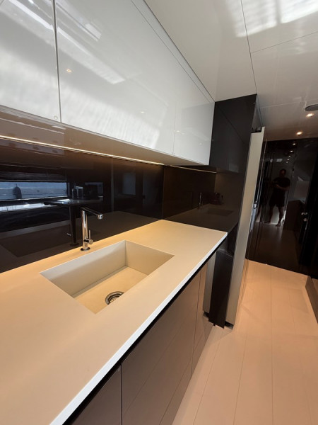 90 ARGO 2024 RIVA YACHT
