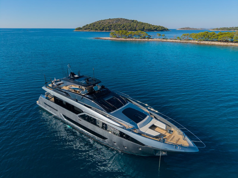 90 ARGO 2024 RIVA YACHT