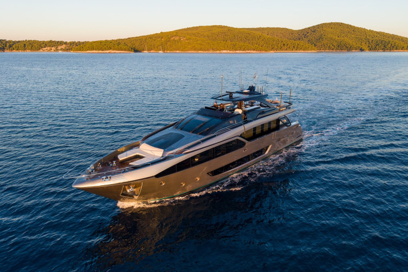 90 ARGO 2024 RIVA YACHT