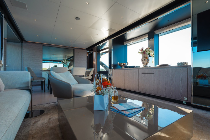 90 ARGO 2024 RIVA YACHT