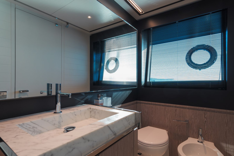 90 ARGO 2024 RIVA YACHT