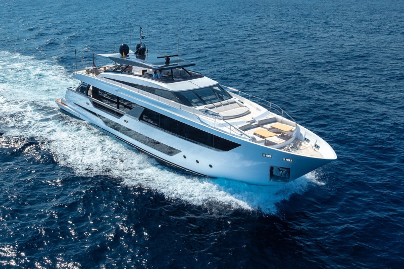 1000 2025 FERRETTI YACHTS