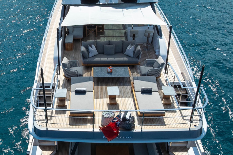 1000 2025 FERRETTI YACHTS