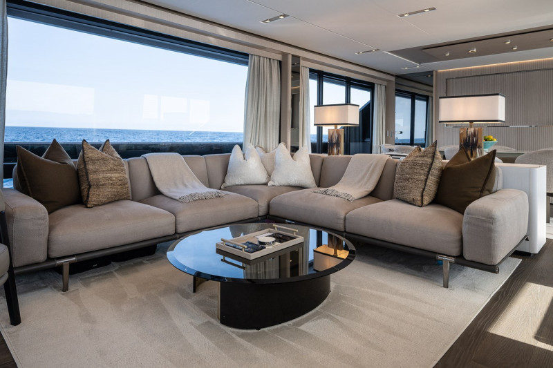 1000 2025 FERRETTI YACHTS