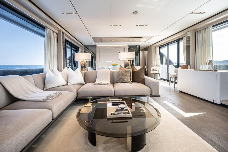 1000 2025 FERRETTI YACHTS