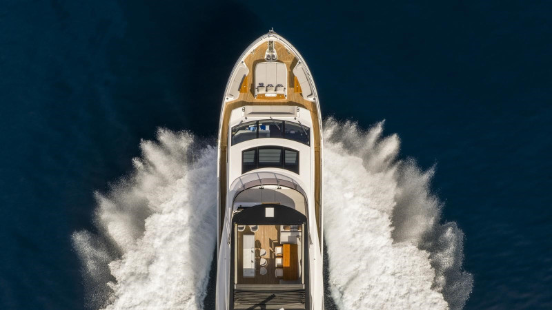 90 OCEAN 2022 SUNSEEKER