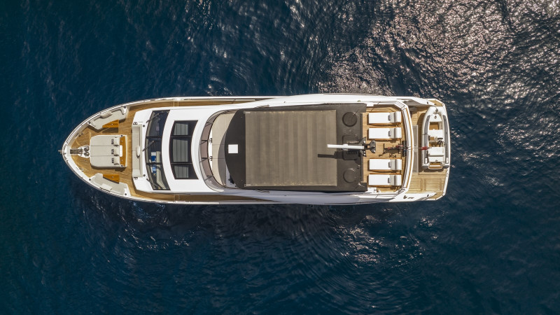 90 OCEAN 2022 SUNSEEKER