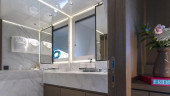 90 OCEAN 2022 SUNSEEKER
