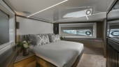 90 OCEAN 2022 SUNSEEKER