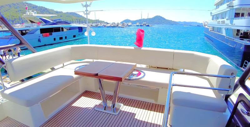 Prestige 5.7 2025 PRESTIGE YACHTS