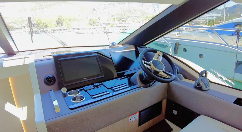 Prestige 5.7 2025 PRESTIGE YACHTS
