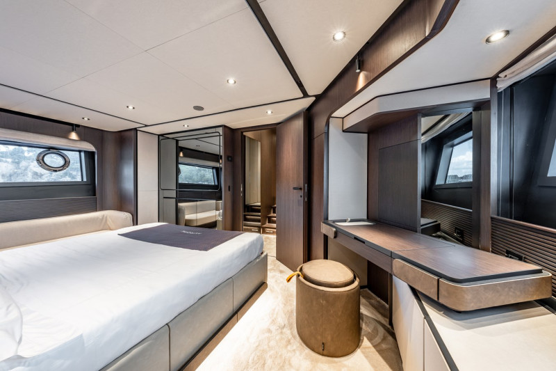 2026 FERRETTI YACHTS