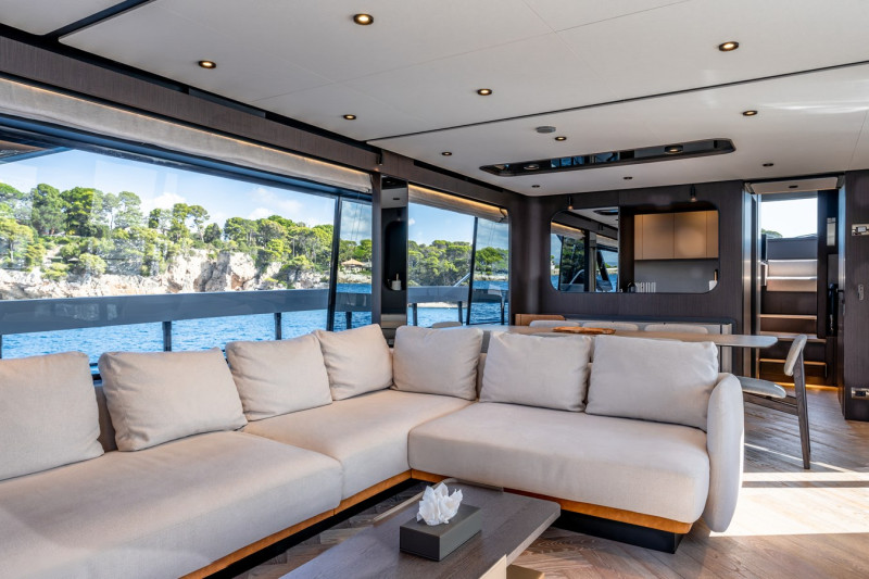 2026 FERRETTI YACHTS