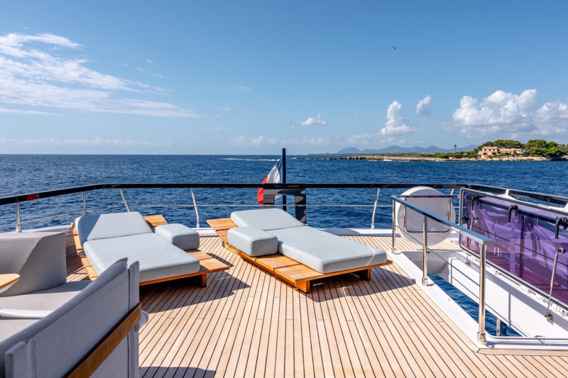 2026 FERRETTI YACHTS