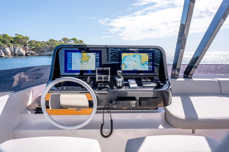 2026 FERRETTI YACHTS