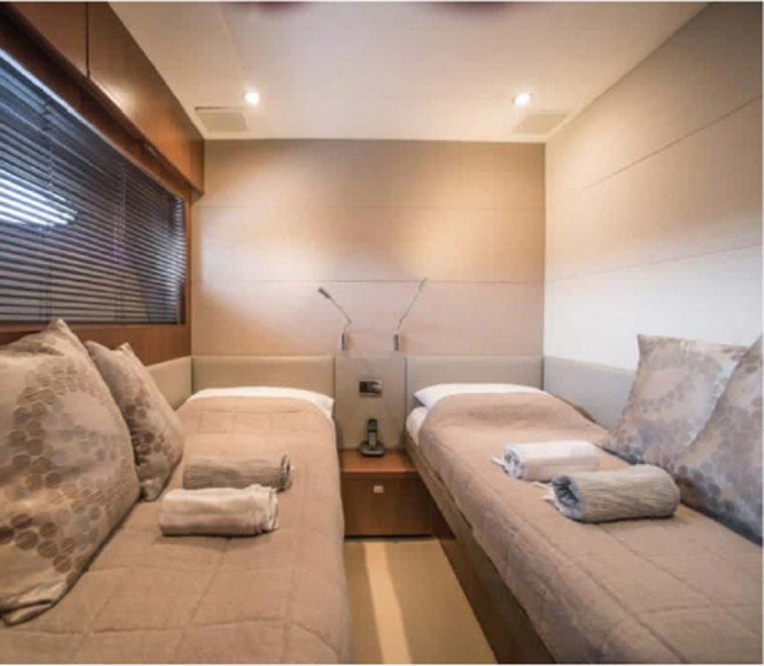 V78 2012 PRINCESS YACHTS
